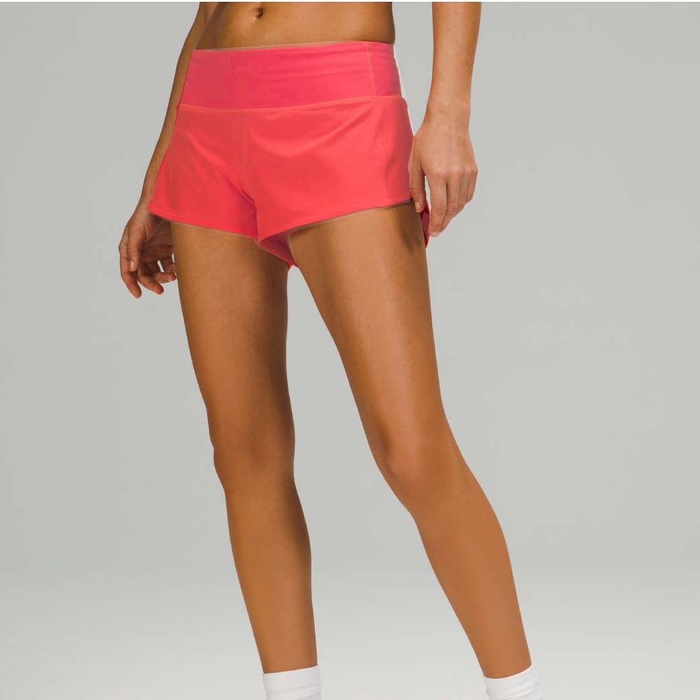 Lululemon Carnation Red Speed Up 2.5 Short Size 8